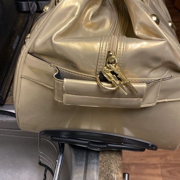 unique luggage Betsy Johnson, Gold, tone and gold studs with shoulder strap. - Picture 3 of 16